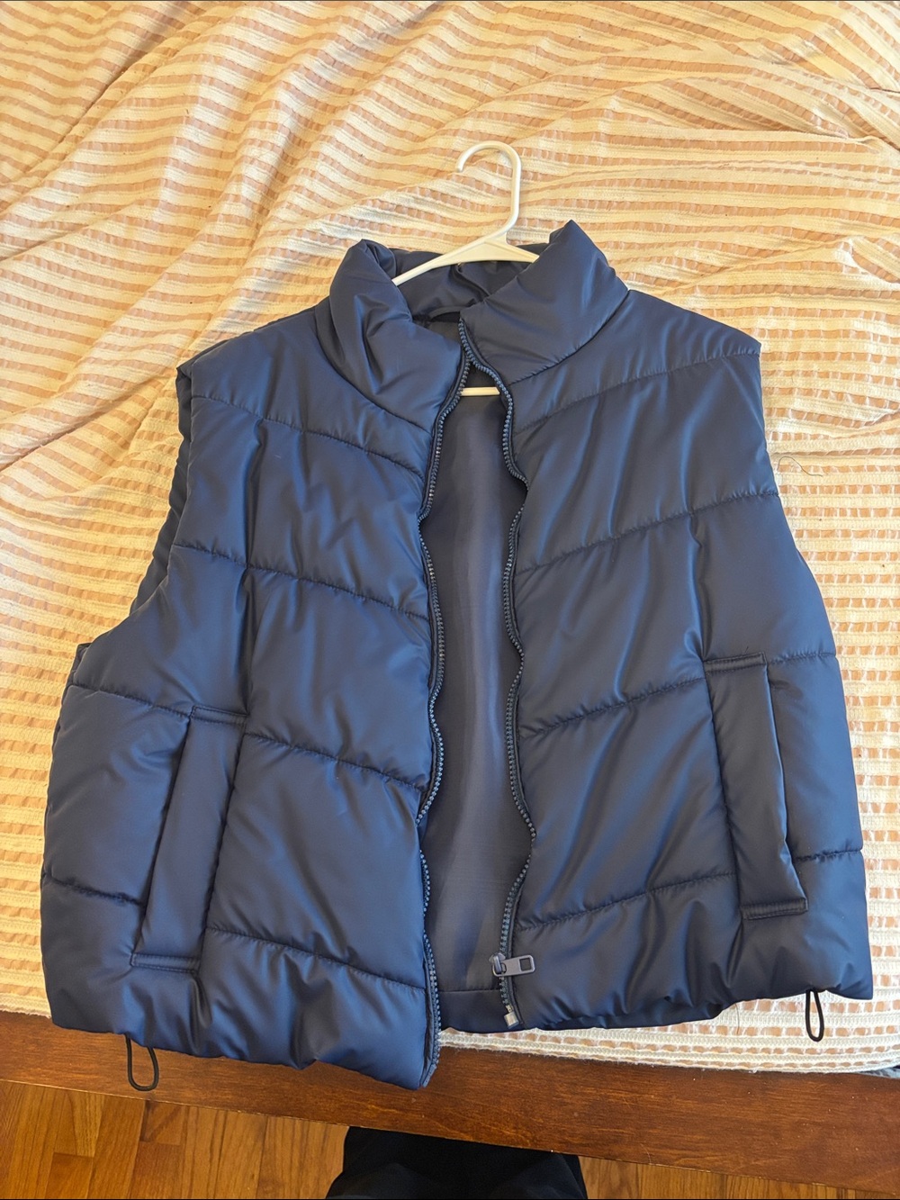 Sleeveless Quilted Puffer Vest - Dark Blue - Picture 1 of 6